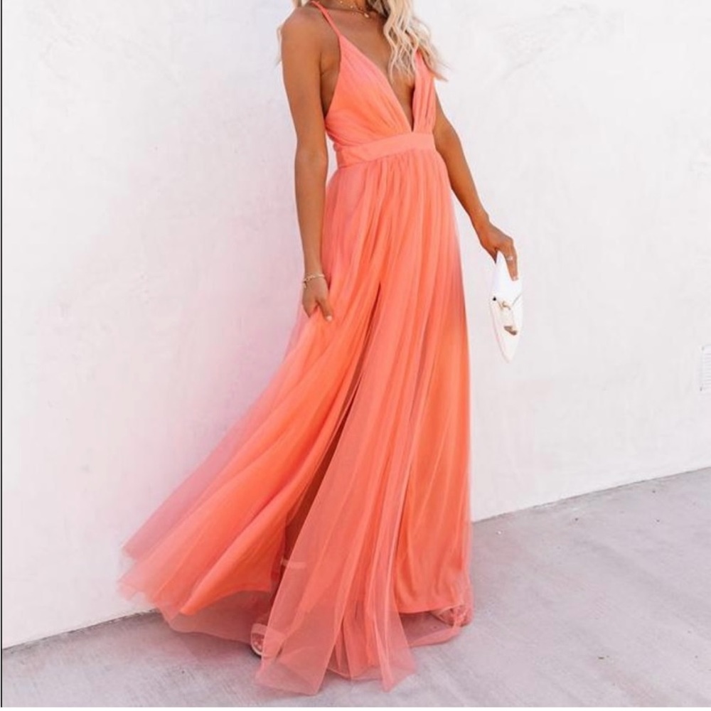 VICI Luxxel Apricot maxi Dress